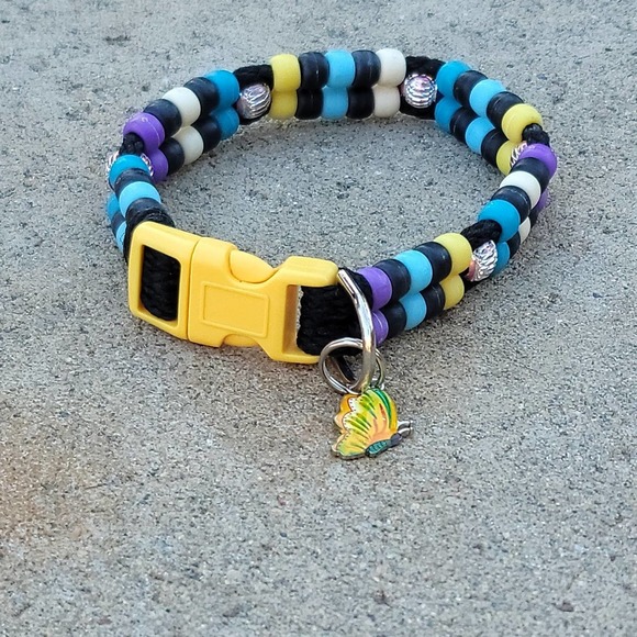 Custom Handmade Beaded Bling Dog Collar - Picture 1 of 3